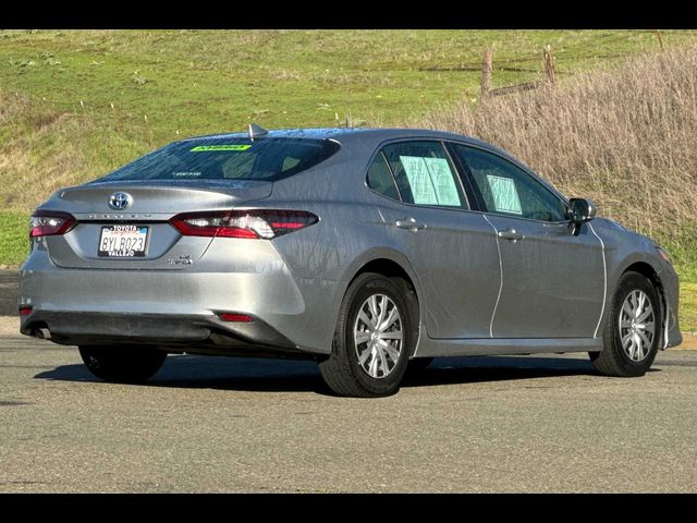 2022 Toyota Camry Hybrid LE