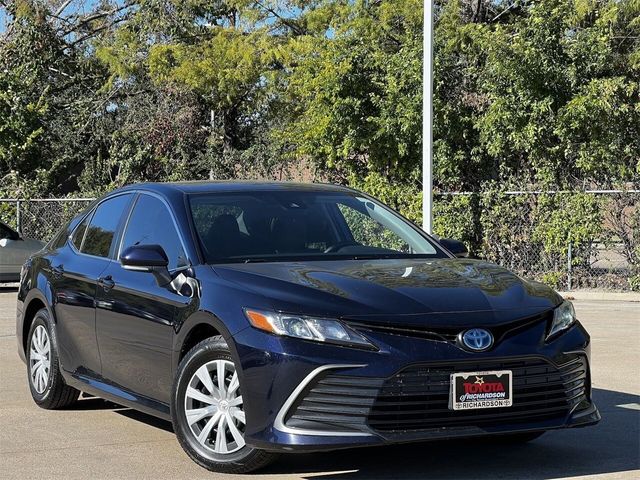 2022 Toyota Camry Hybrid LE