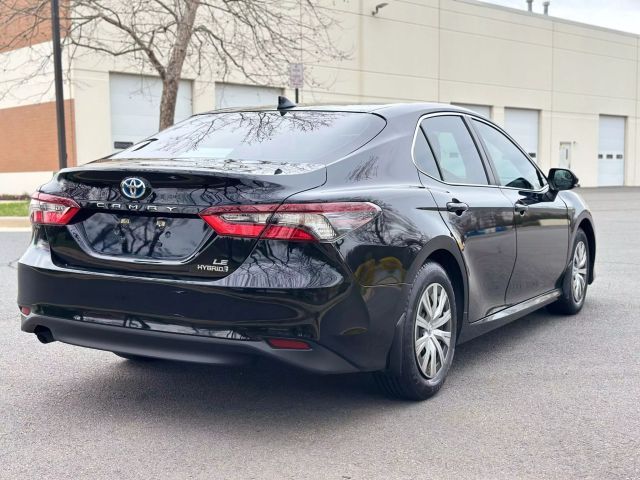 2022 Toyota Camry Hybrid LE