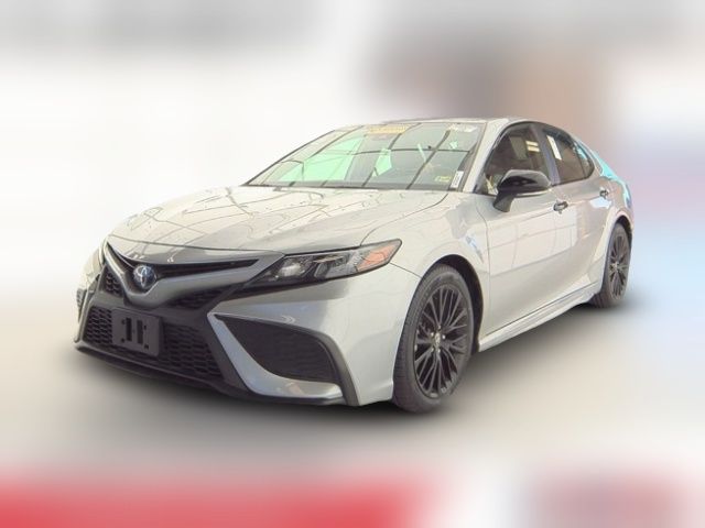 2022 Toyota Camry Hybrid SE