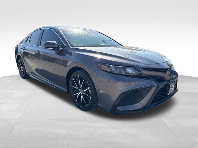 2022 Toyota Camry Hybrid Nightshade
