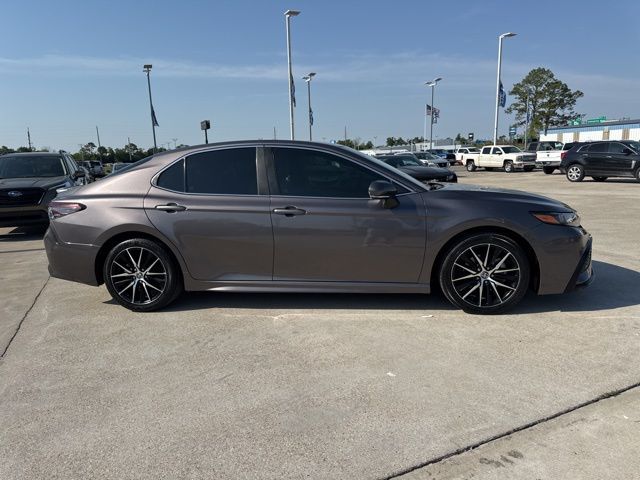 2022 Toyota Camry Hybrid Nightshade