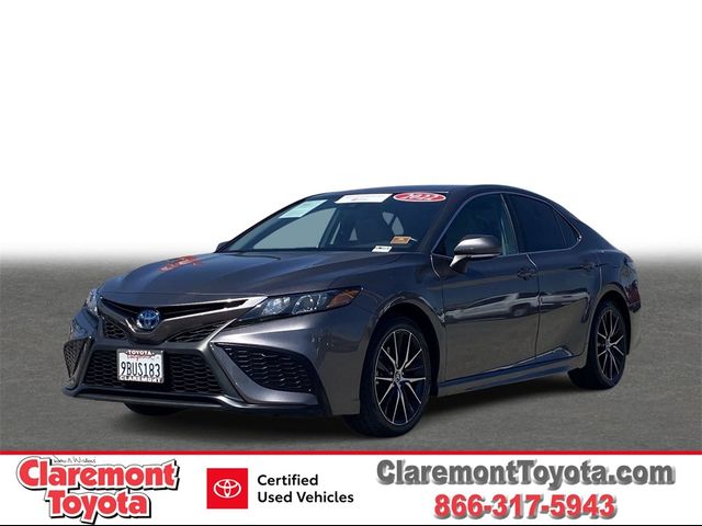 2022 Toyota Camry Hybrid SE