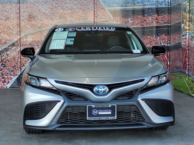 2022 Toyota Camry Hybrid SE