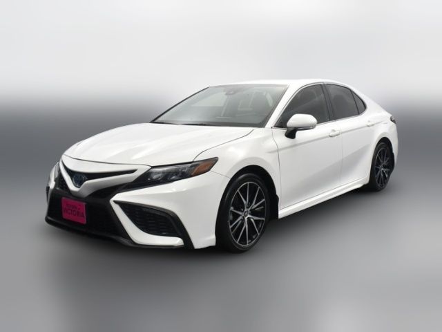 2022 Toyota Camry Hybrid SE