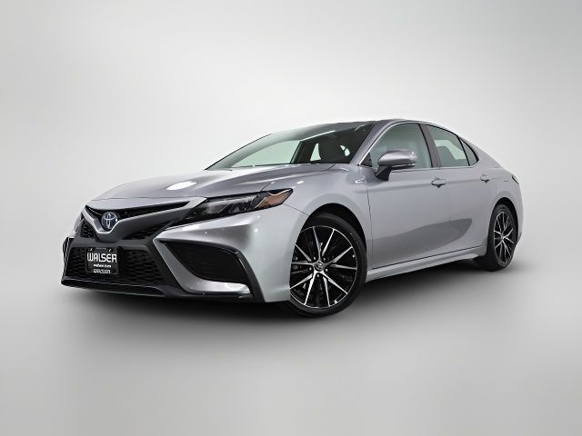 2022 Toyota Camry Hybrid SE