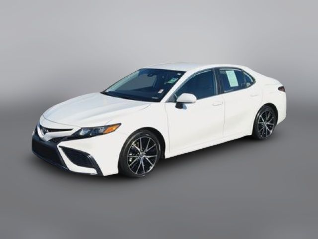 2022 Toyota Camry Hybrid SE