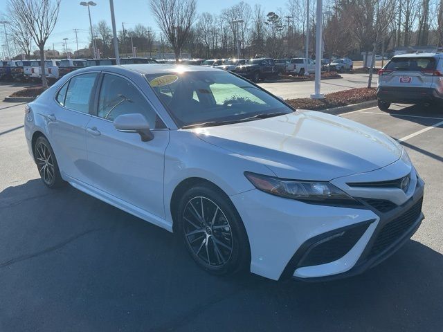 2022 Toyota Camry Hybrid Nightshade