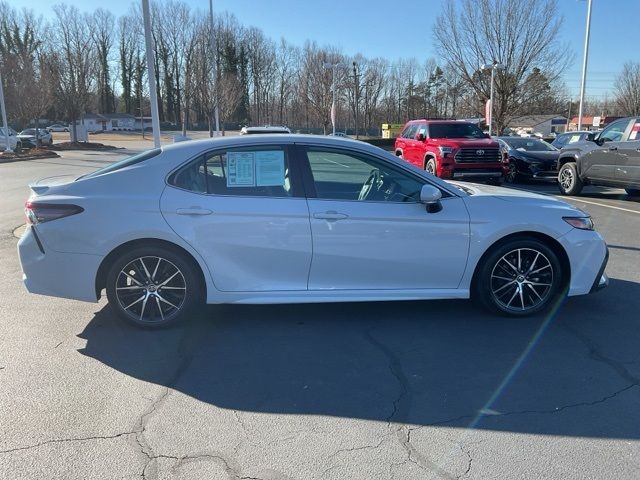 2022 Toyota Camry Hybrid Nightshade