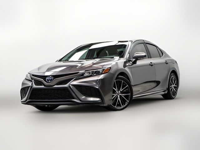 2022 Toyota Camry Hybrid SE