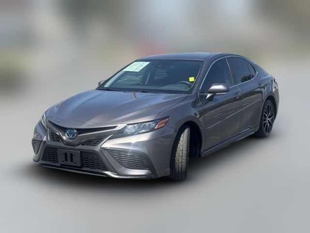 2022 Toyota Camry Hybrid SE