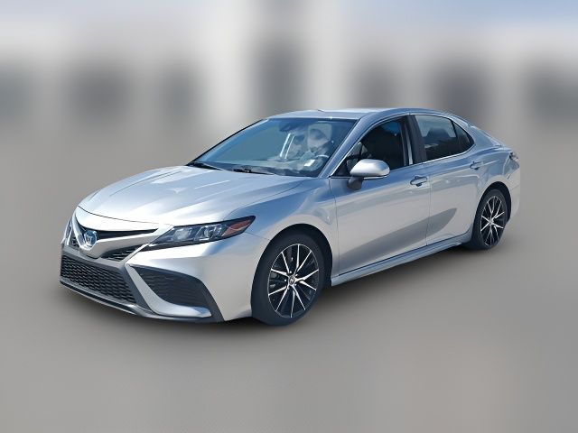 2022 Toyota Camry Hybrid SE