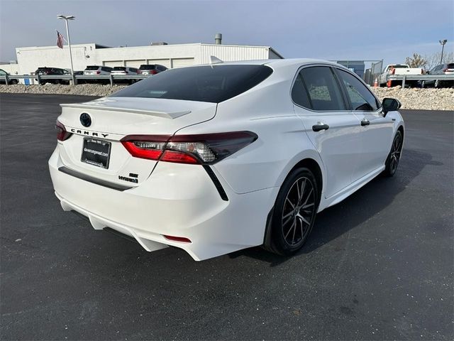 2022 Toyota Camry Hybrid SE