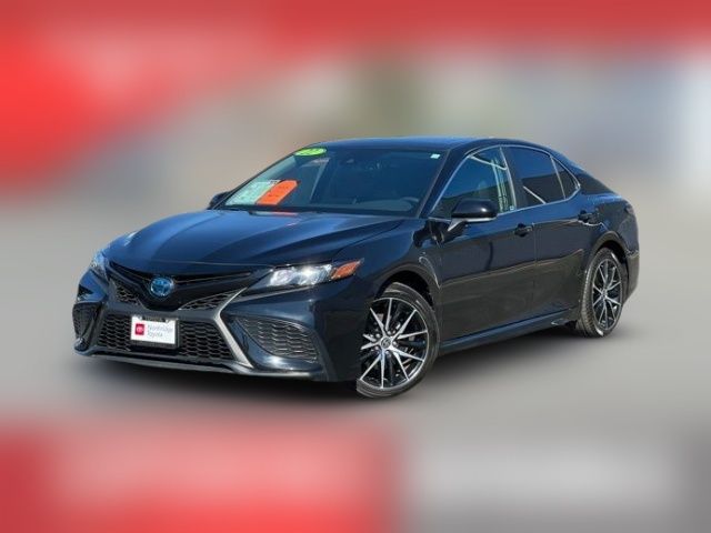 2022 Toyota Camry Hybrid SE