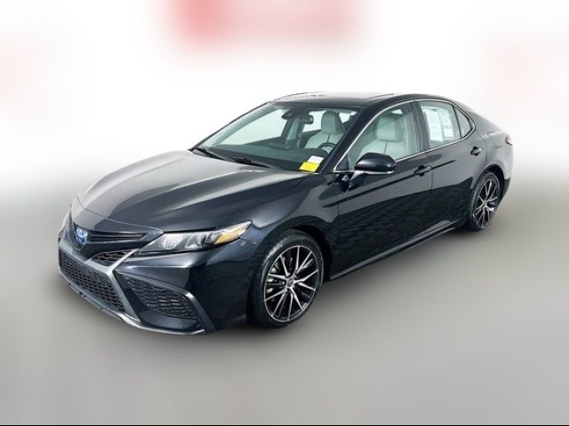 2022 Toyota Camry Hybrid SE