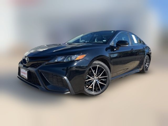 2022 Toyota Camry Hybrid SE