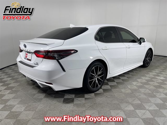 2022 Toyota Camry Hybrid SE