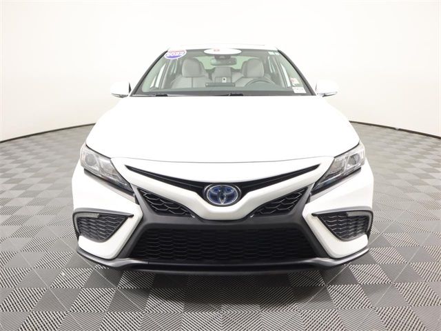 2022 Toyota Camry Hybrid SE