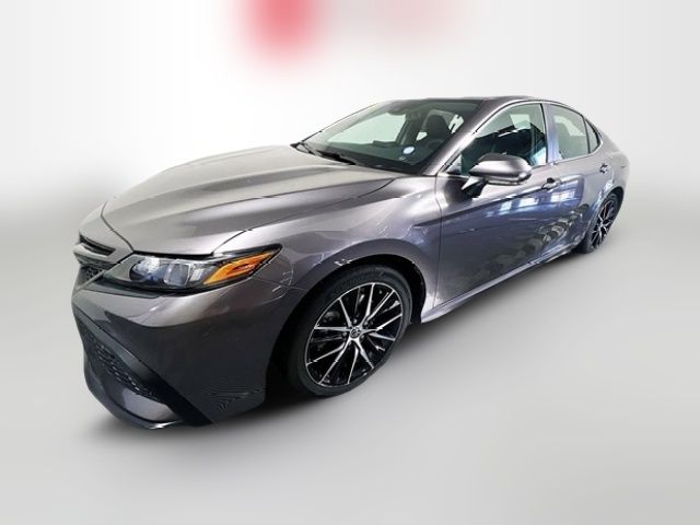 2022 Toyota Camry Hybrid SE