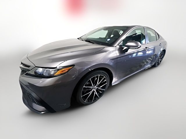 2022 Toyota Camry Hybrid SE