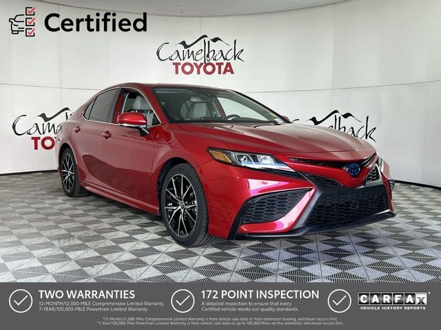 2022 Toyota Camry Hybrid SE