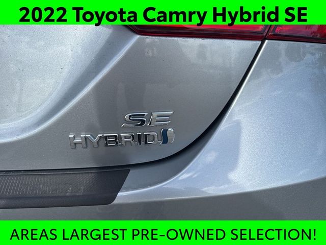 2022 Toyota Camry Hybrid SE