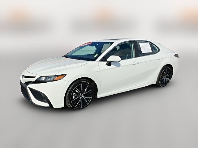 2022 Toyota Camry Hybrid SE