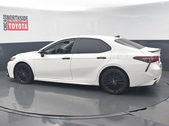 2022 Toyota Camry Hybrid SE