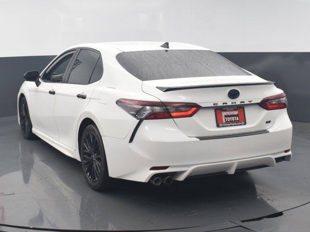 2022 Toyota Camry Hybrid SE