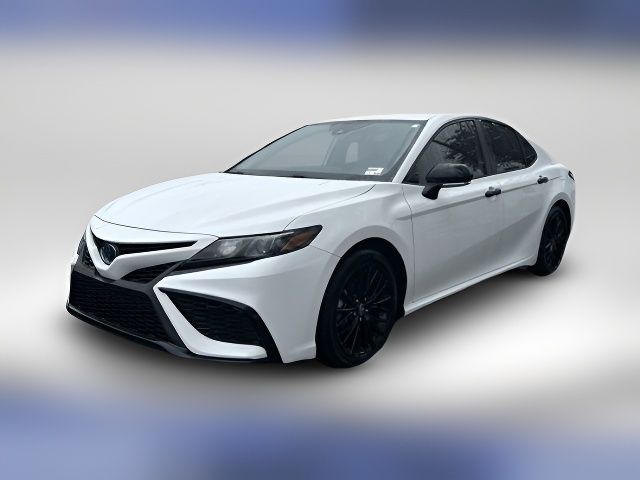 2022 Toyota Camry Hybrid SE