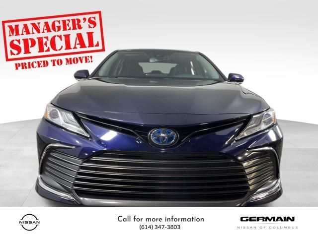 2022 Toyota Camry Hybrid XLE