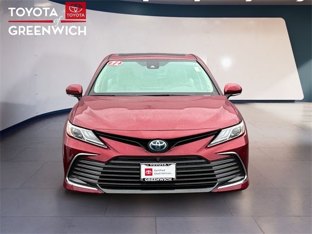 2022 Toyota Camry Hybrid XLE