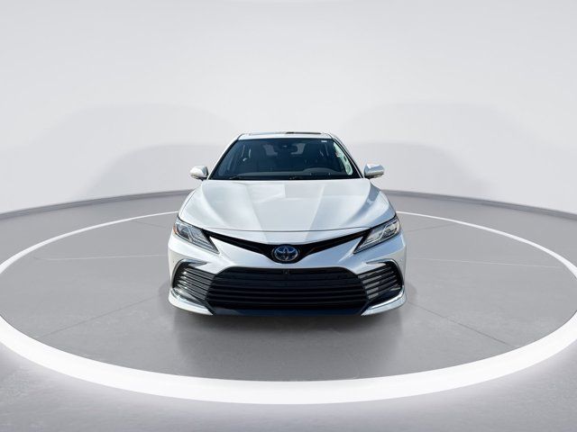 2022 Toyota Camry Hybrid XLE