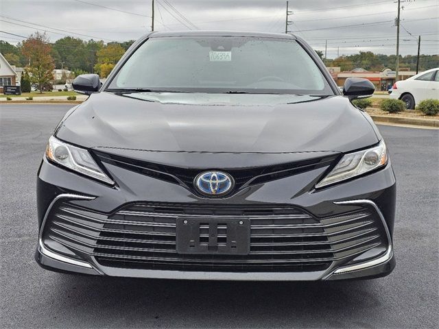 2022 Toyota Camry Hybrid XLE