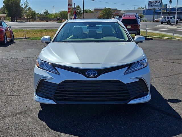 2022 Toyota Camry Hybrid XLE