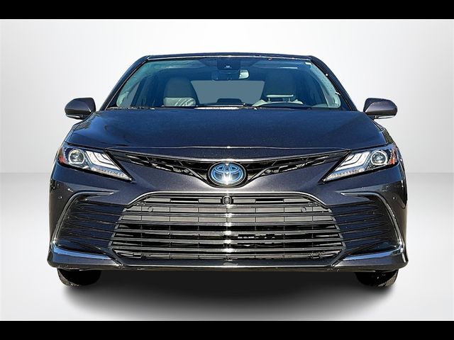 2022 Toyota Camry Hybrid XLE