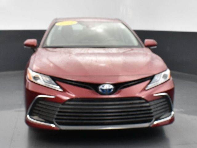 2022 Toyota Camry Hybrid XLE