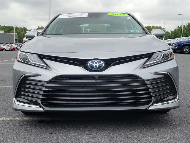 2022 Toyota Camry Hybrid XLE