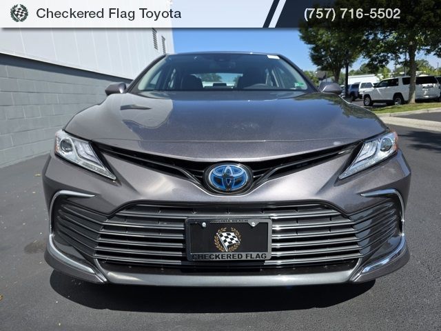 2022 Toyota Camry Hybrid XLE