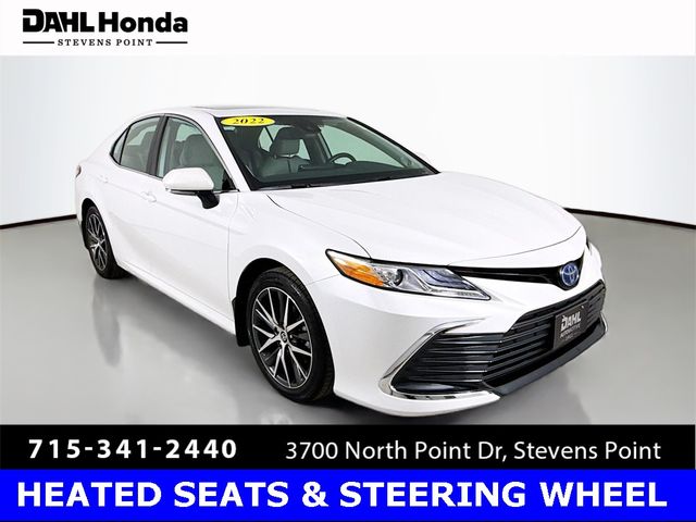 2022 Toyota Camry Hybrid XLE