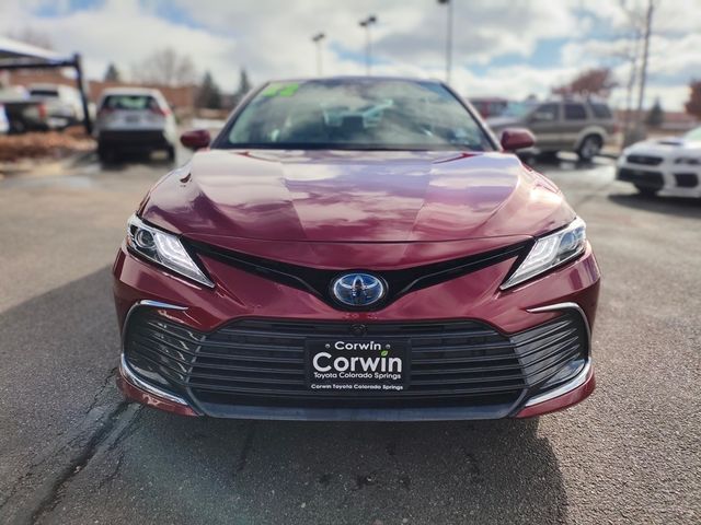 2022 Toyota Camry Hybrid XLE