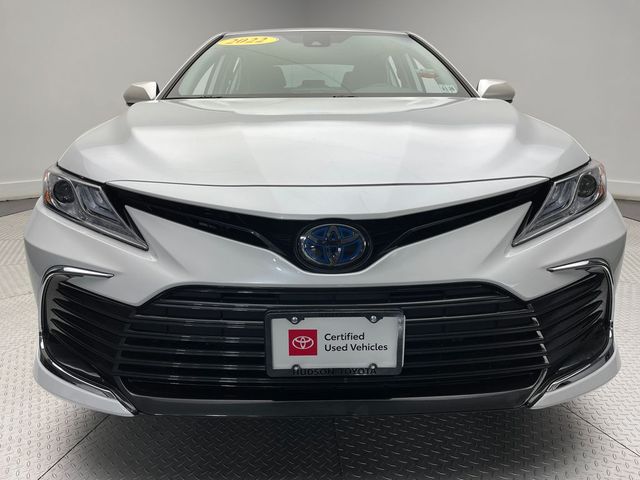 2022 Toyota Camry Hybrid XLE