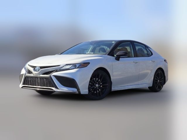 2022 Toyota Camry Hybrid XSE