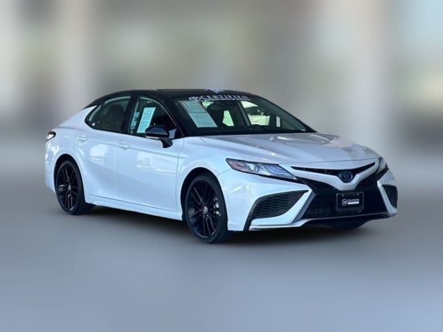 2022 Toyota Camry Hybrid XSE