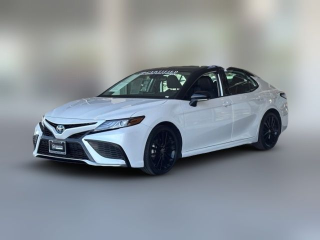 2022 Toyota Camry Hybrid XSE