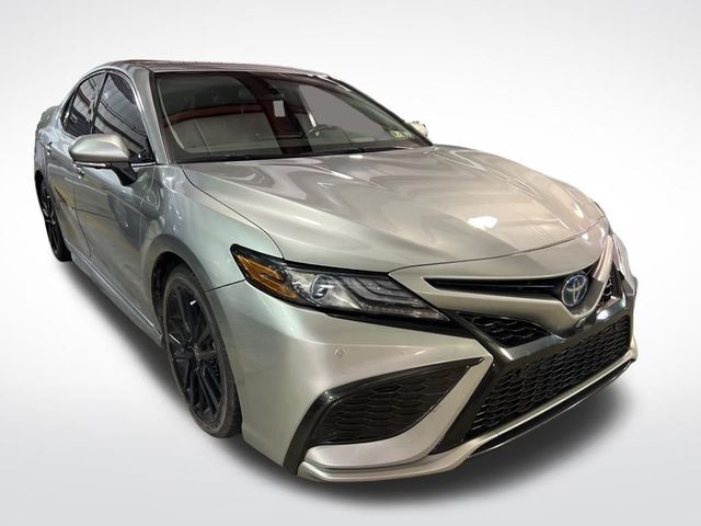 2022 Toyota Camry Hybrid XSE