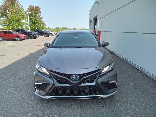 2022 Toyota Camry Hybrid XSE