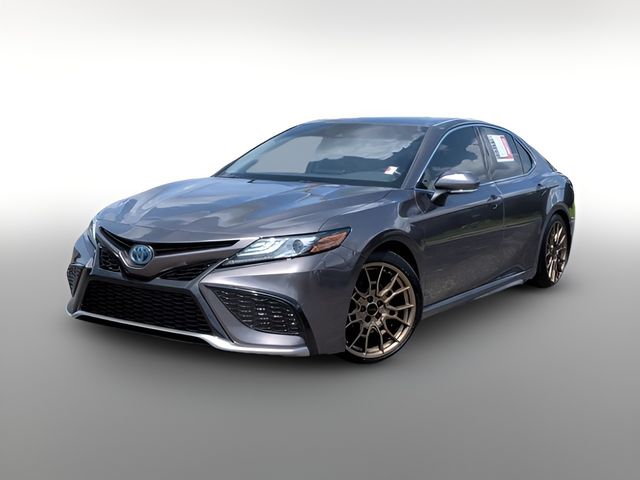2022 Toyota Camry Hybrid XSE