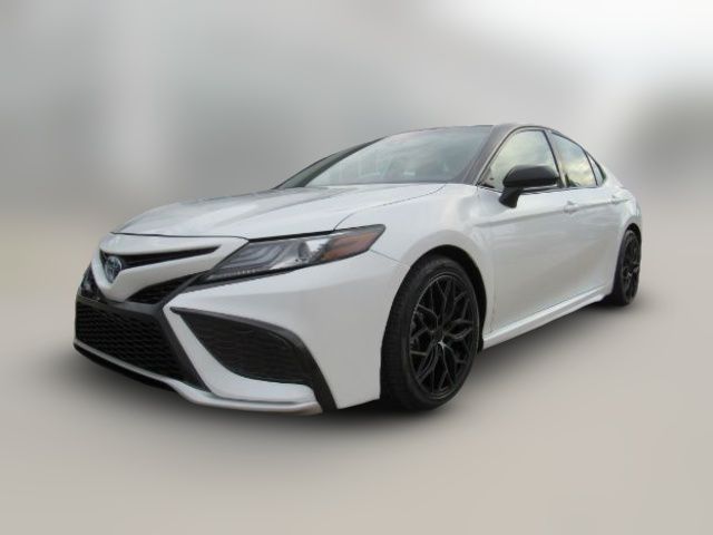 2022 Toyota Camry Hybrid XSE