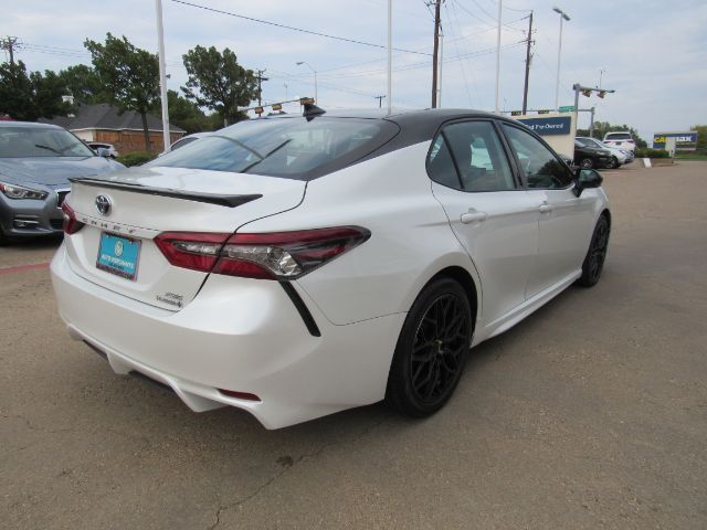 2022 Toyota Camry Hybrid XSE